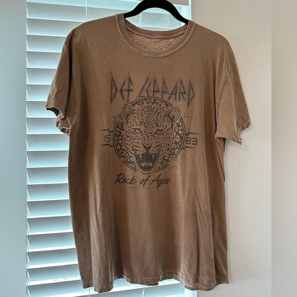 Vinyl Def Leppard Tee